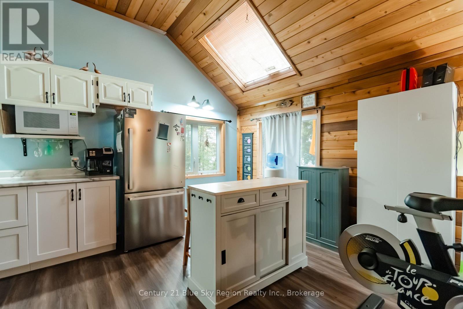 2261 Peninsula Road Property Photo 6