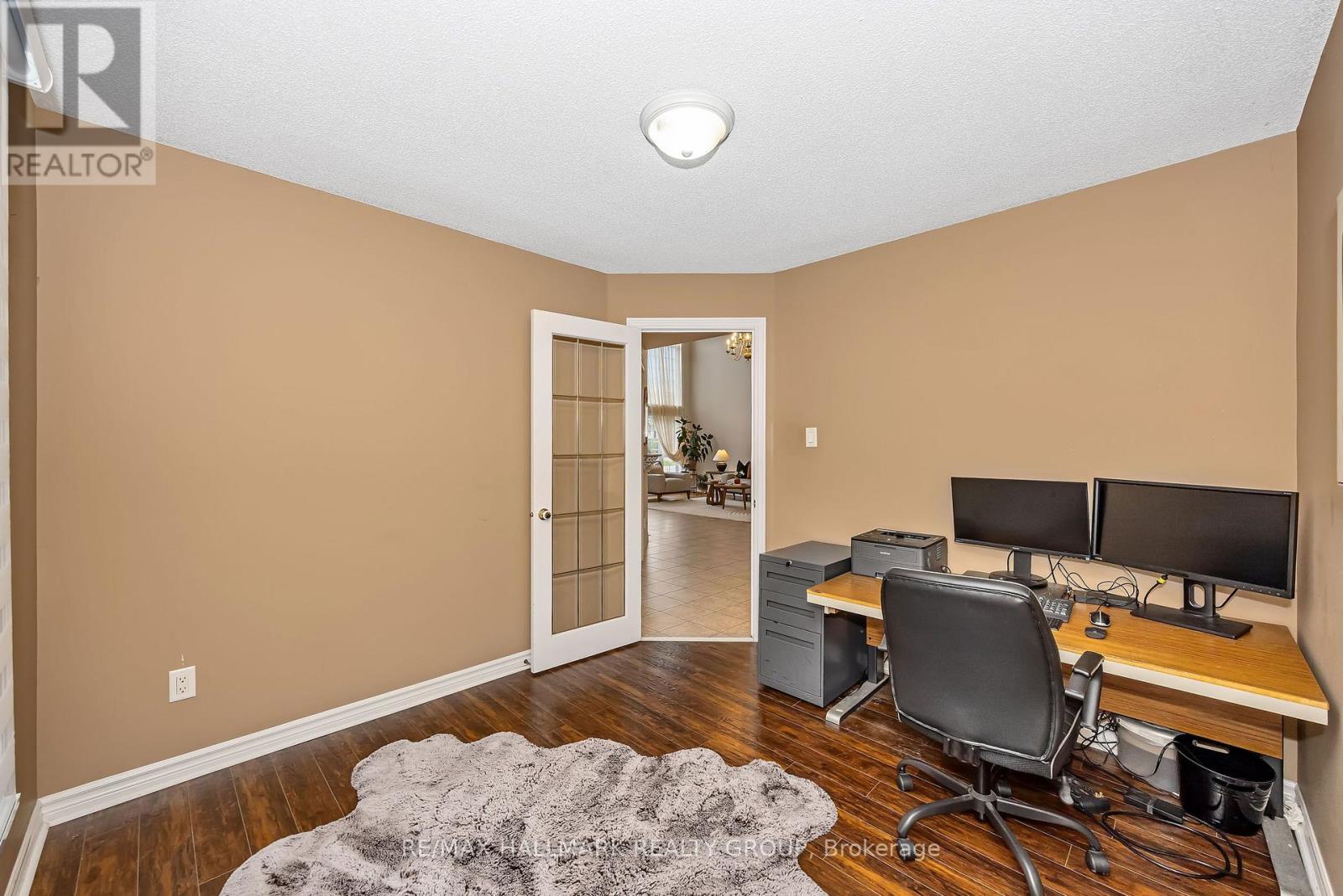 5b Kemp Drive Property Photo 23