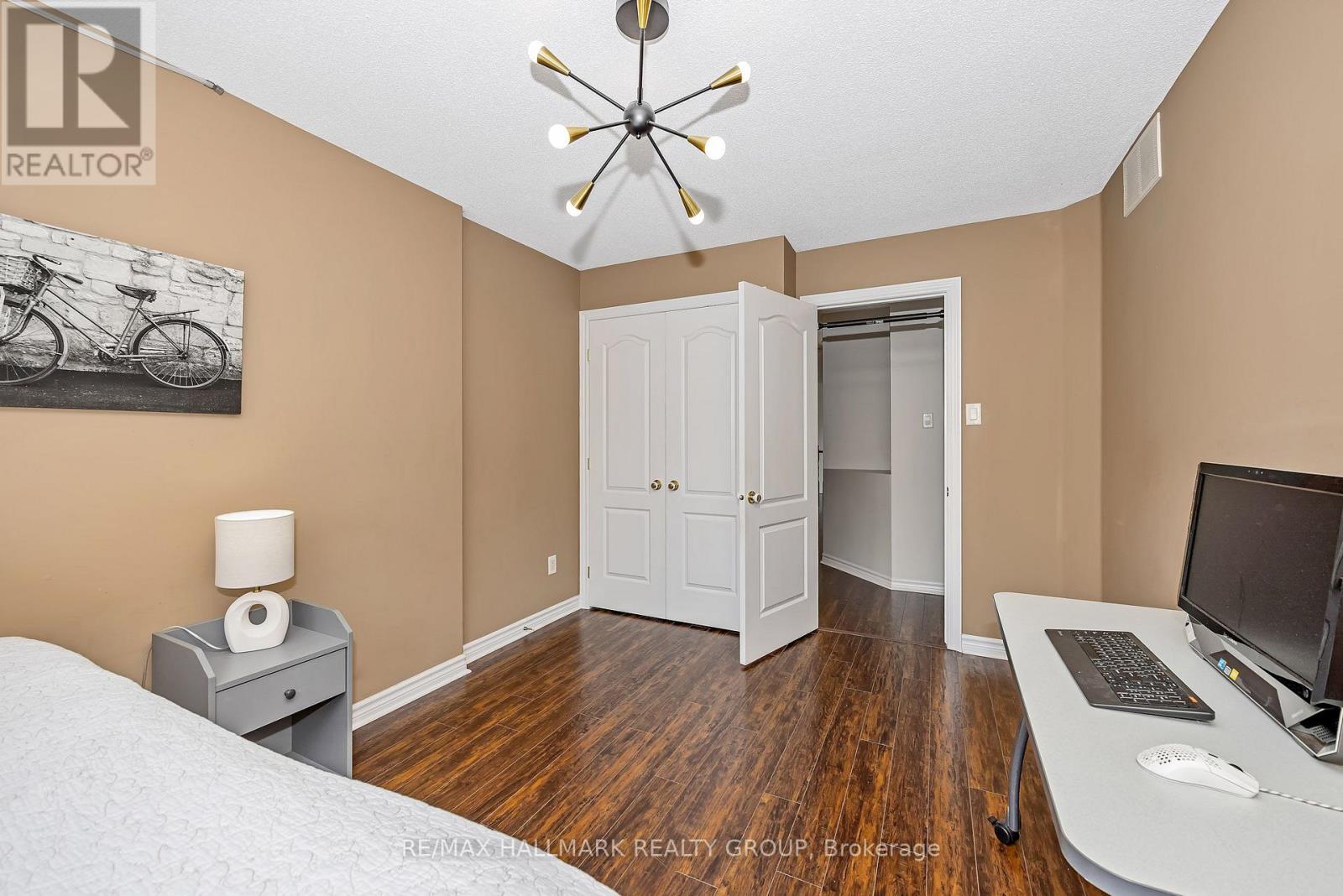 5b Kemp Drive Property Photo 42