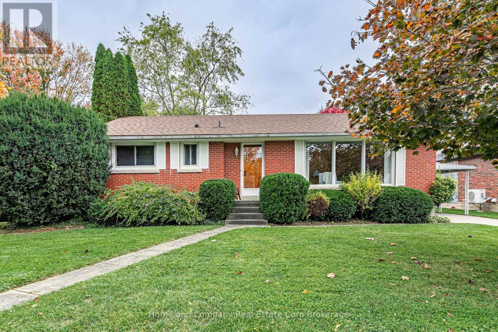 28 HESSON STREET Property Photo 1