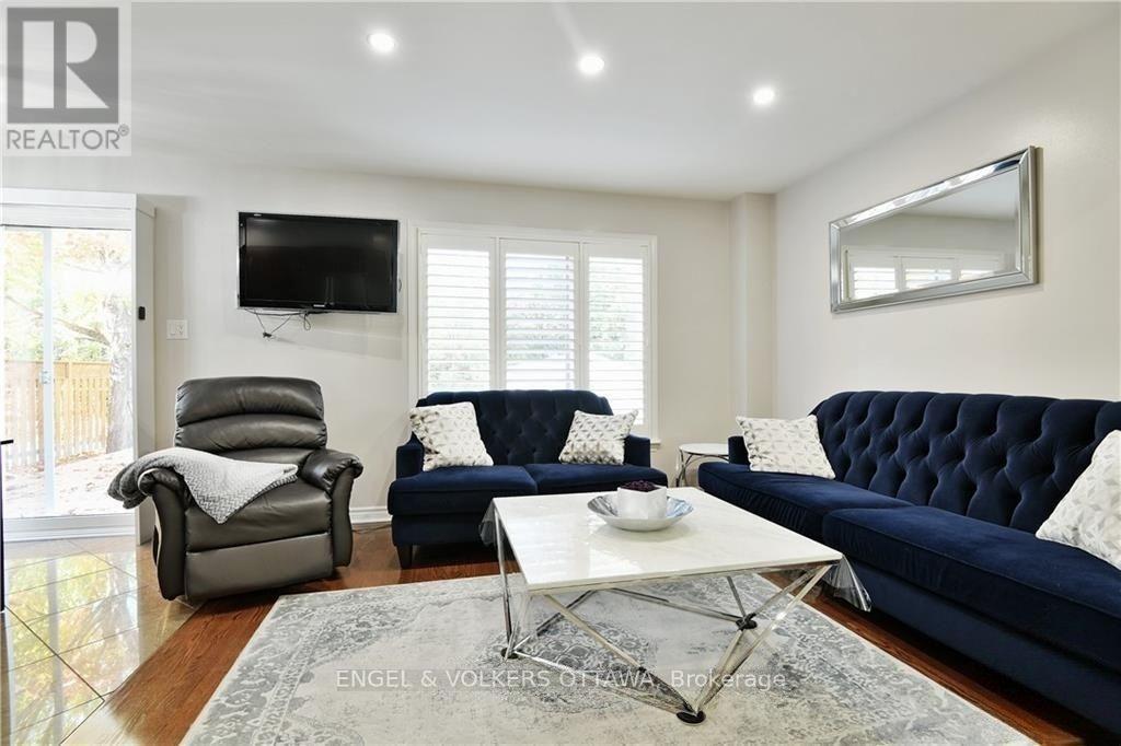 13 Picasso Drive Property Photo 6