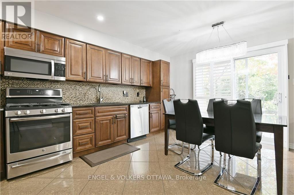13 Picasso Drive Property Photo 8