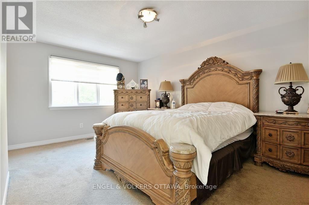 13 Picasso Drive Property Photo 13