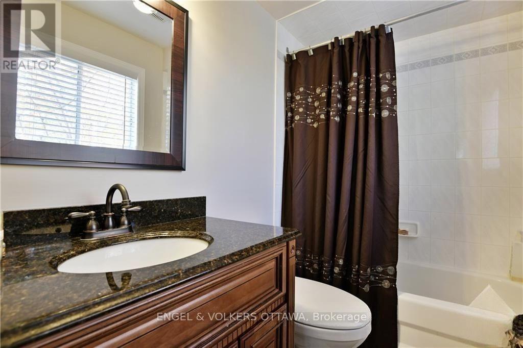 13 Picasso Drive Property Photo 15