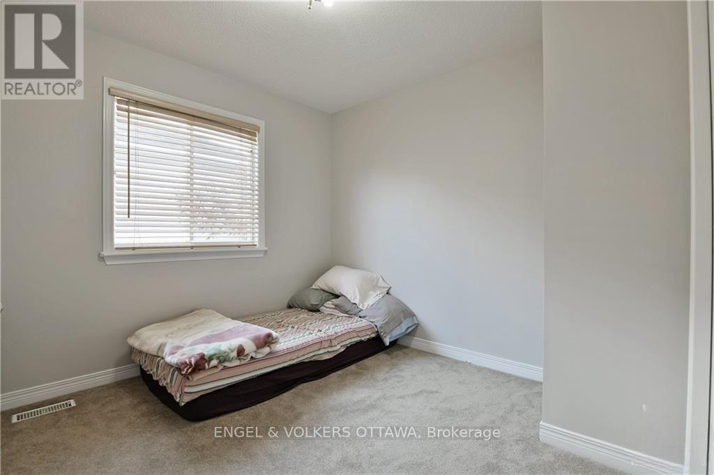 13 Picasso Drive Property Photo 17