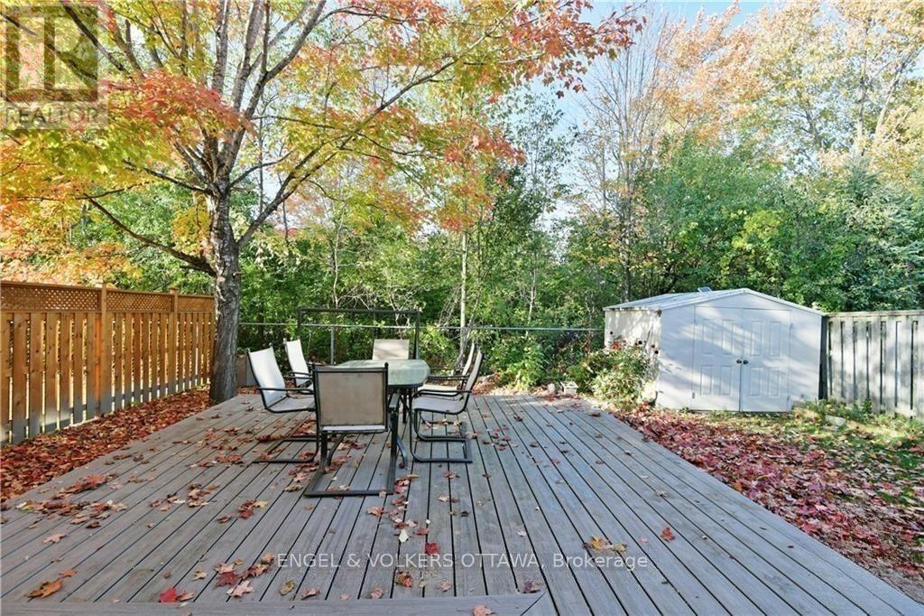 13 Picasso Drive Property Photo 21