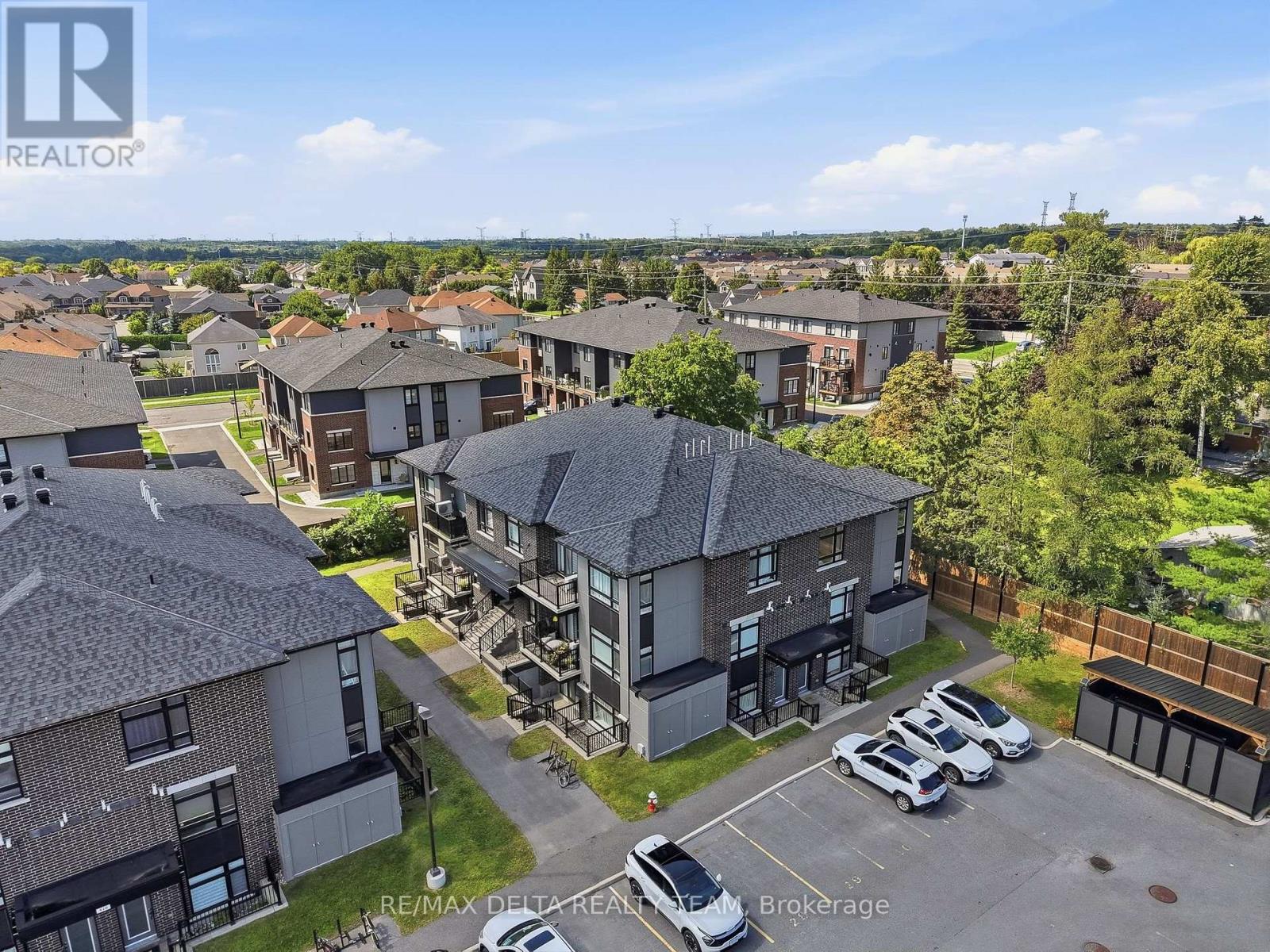 C - 400 C Rolling Meadow Crescent Property Photo 22