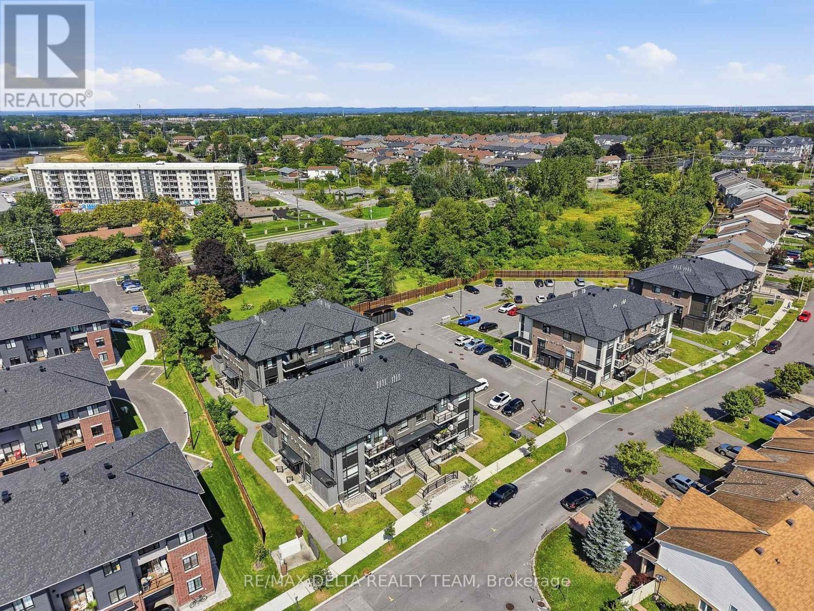 C - 400 C Rolling Meadow Crescent Property Photo 24