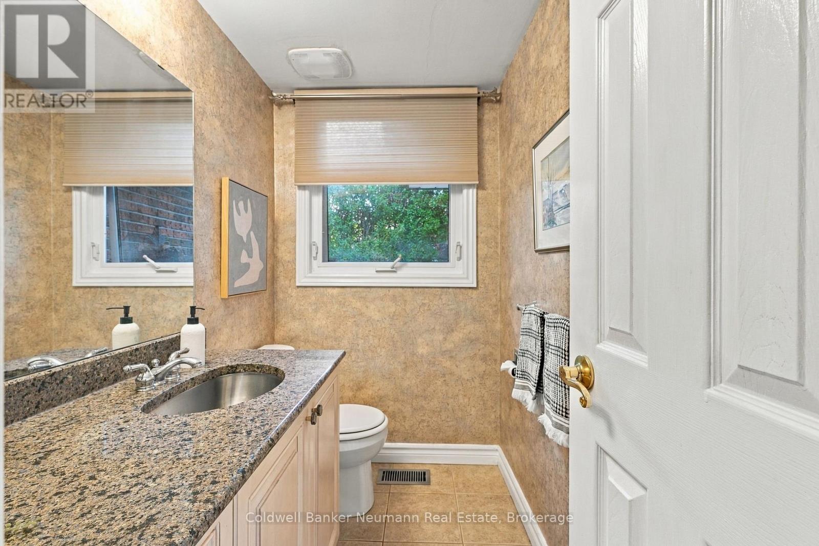 34 Kron Drive Property Photo 23