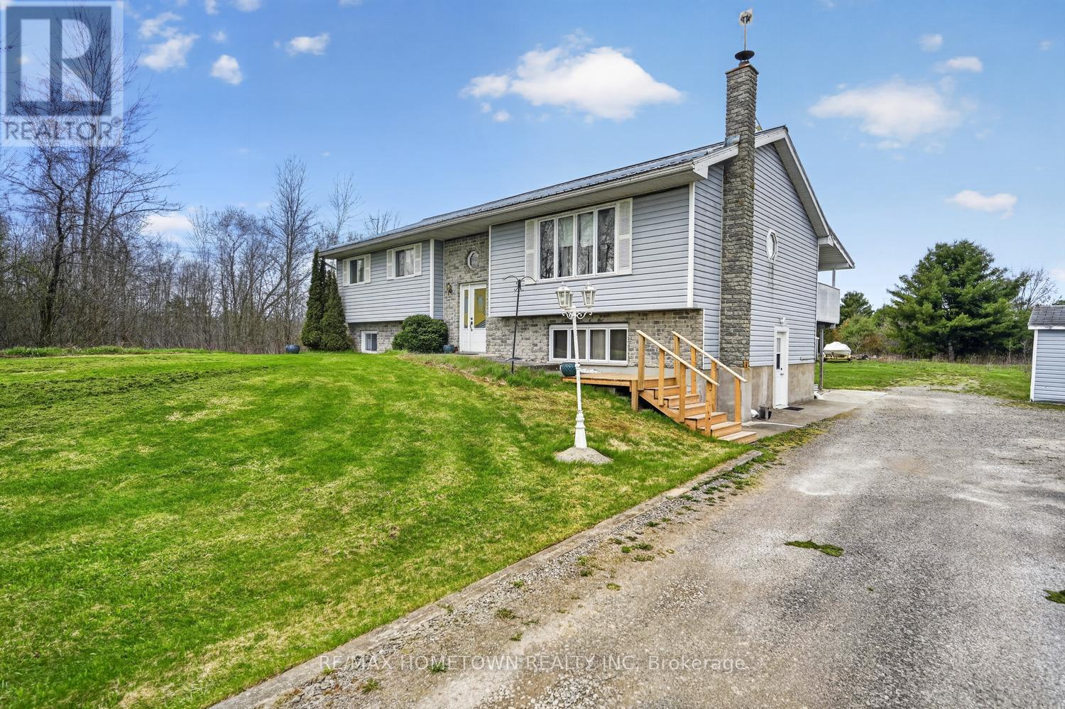16 Graham Lake Road Property Photo 3