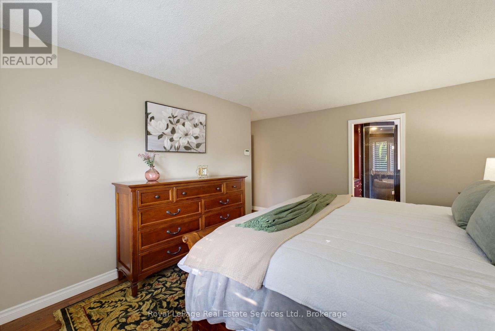 16 Vanstraalen Street Property Photo 21