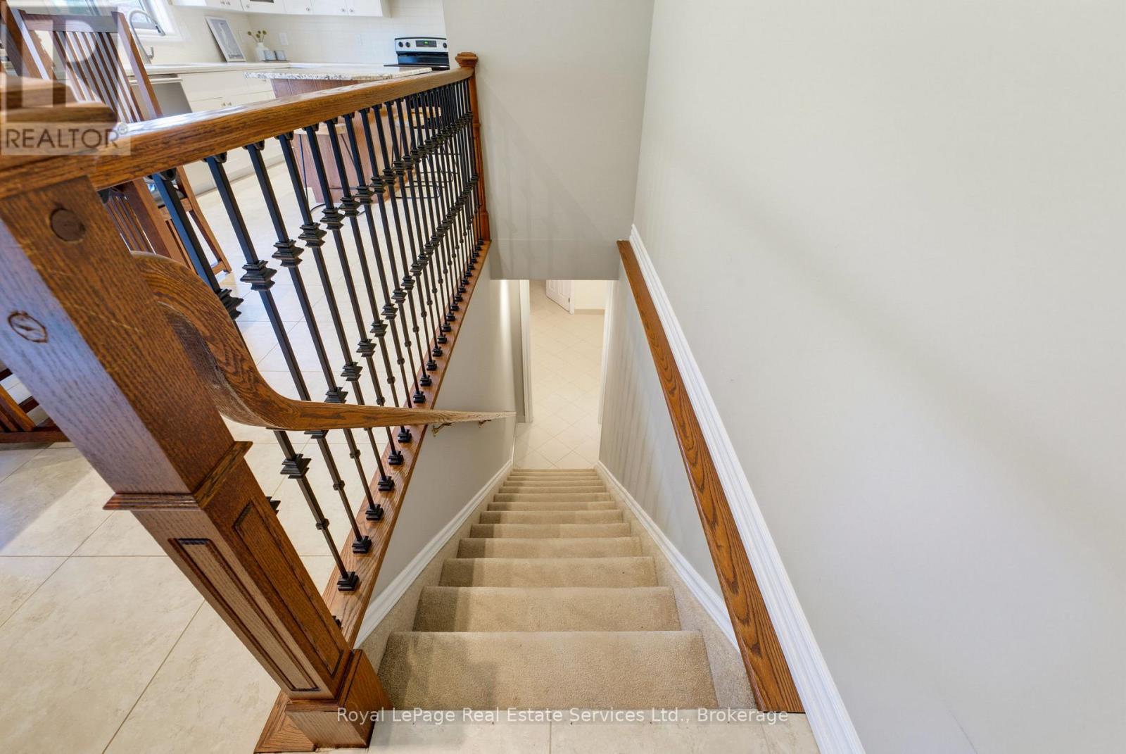 16 Vanstraalen Street Property Photo 26