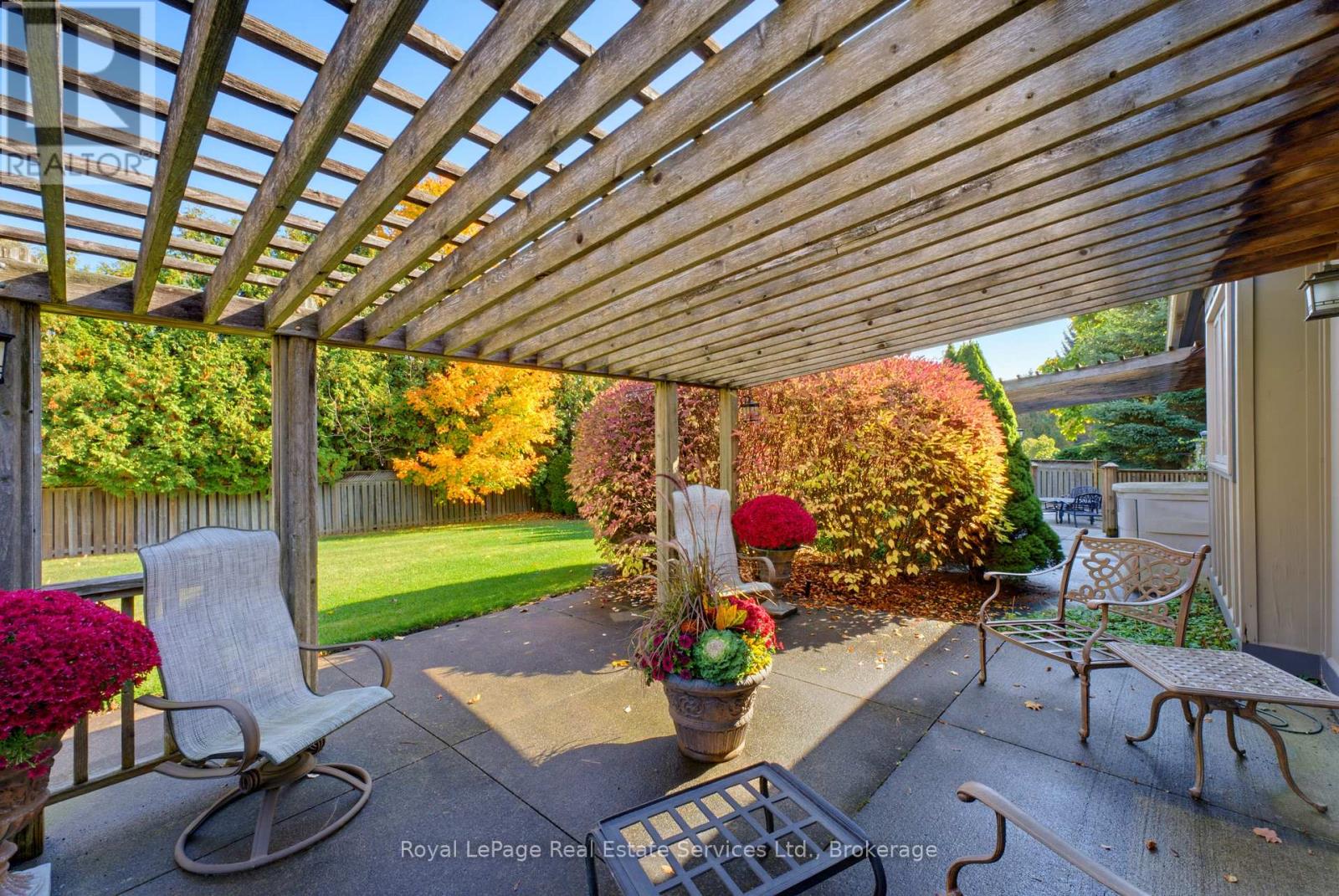 16 Vanstraalen Street Property Photo 33