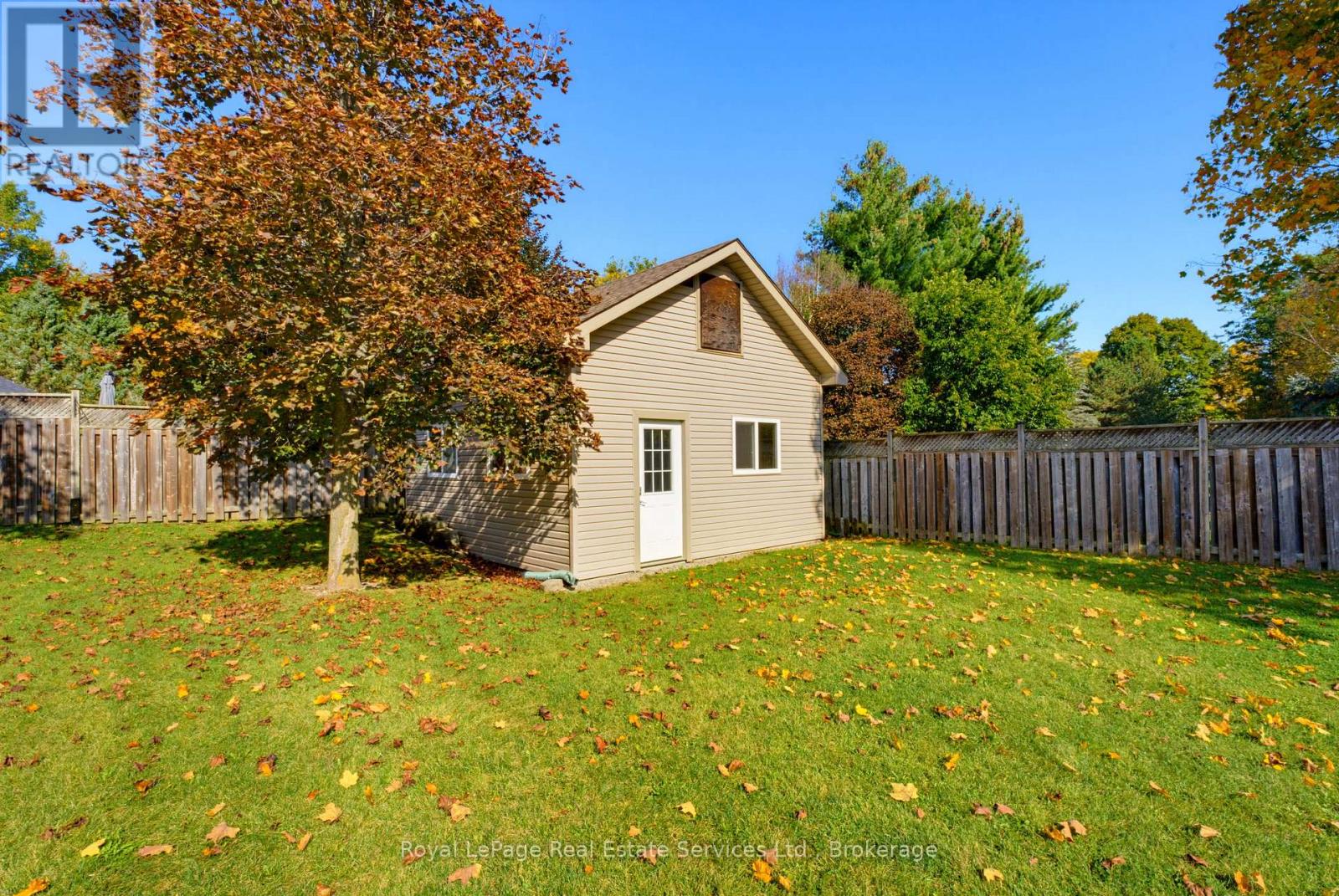 16 Vanstraalen Street Property Photo 35