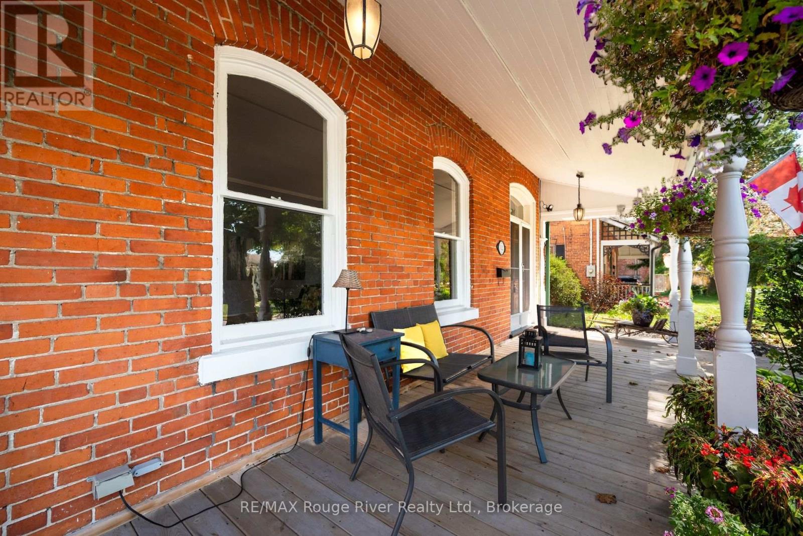 522 George Street Property Photo 5