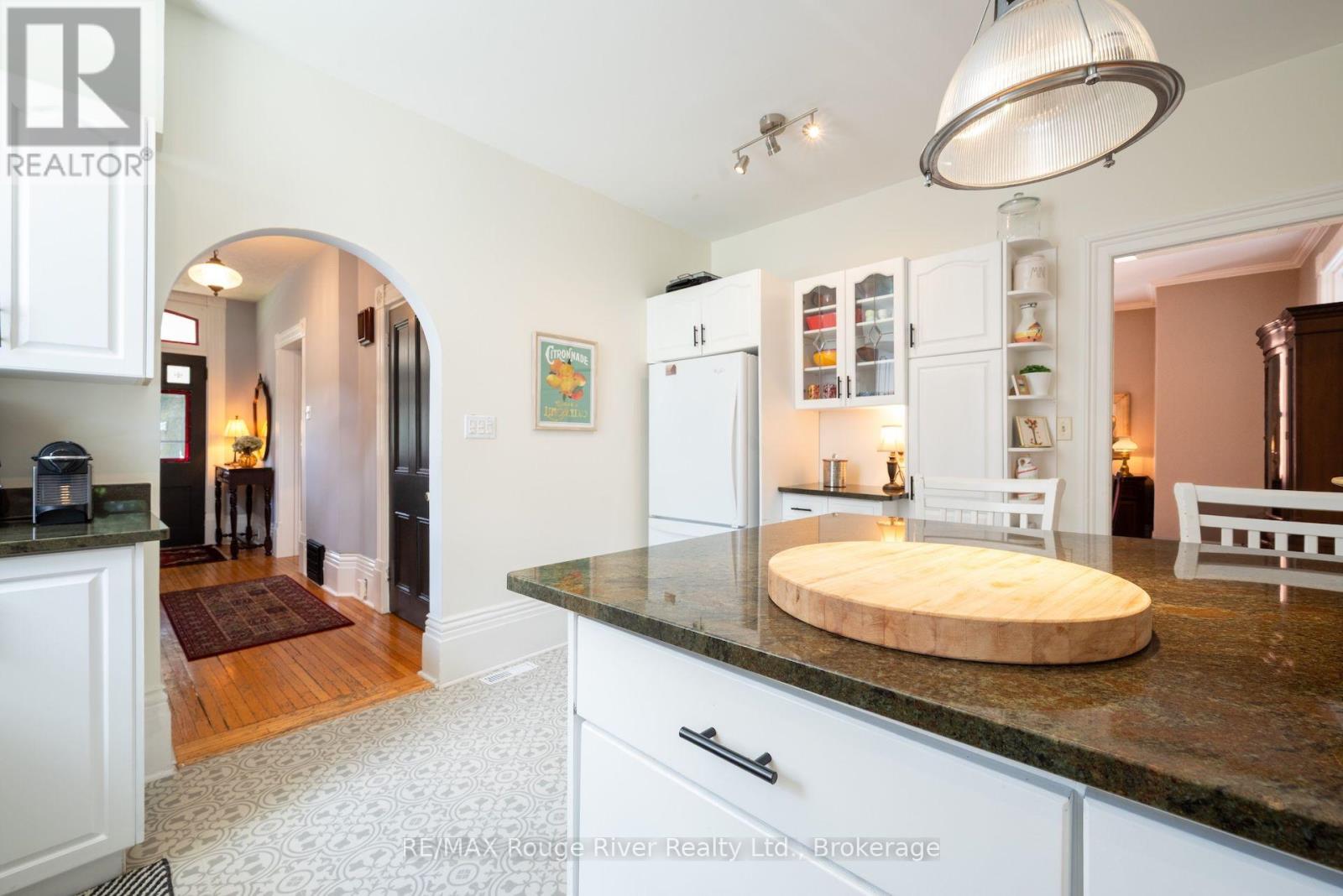 522 George Street Property Photo 17