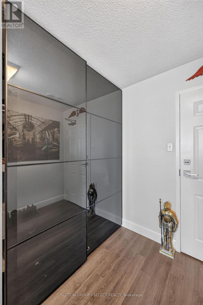 1104 - 76 Baseline Road W Property Photo 10