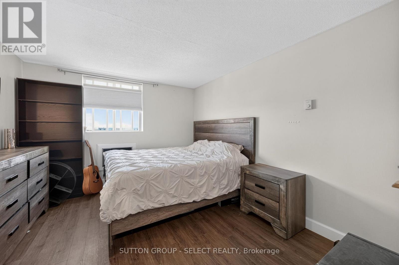 1104 - 76 Baseline Road W Property Photo 23