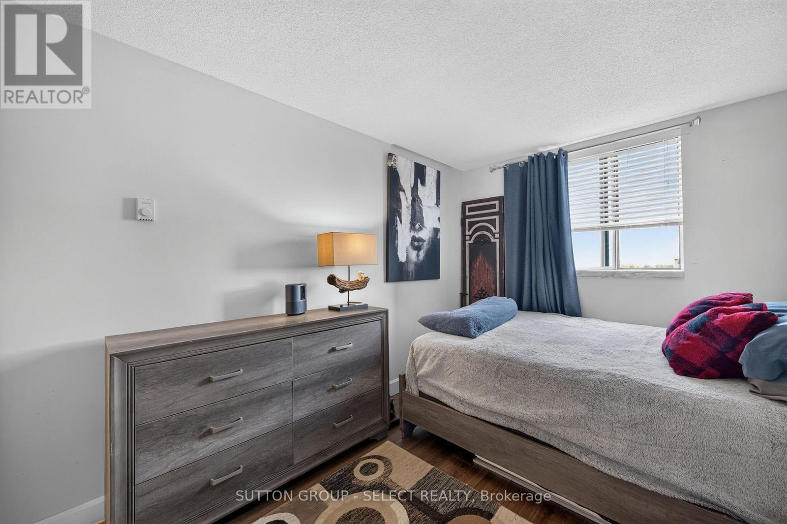1104 - 76 Baseline Road W Property Photo 27