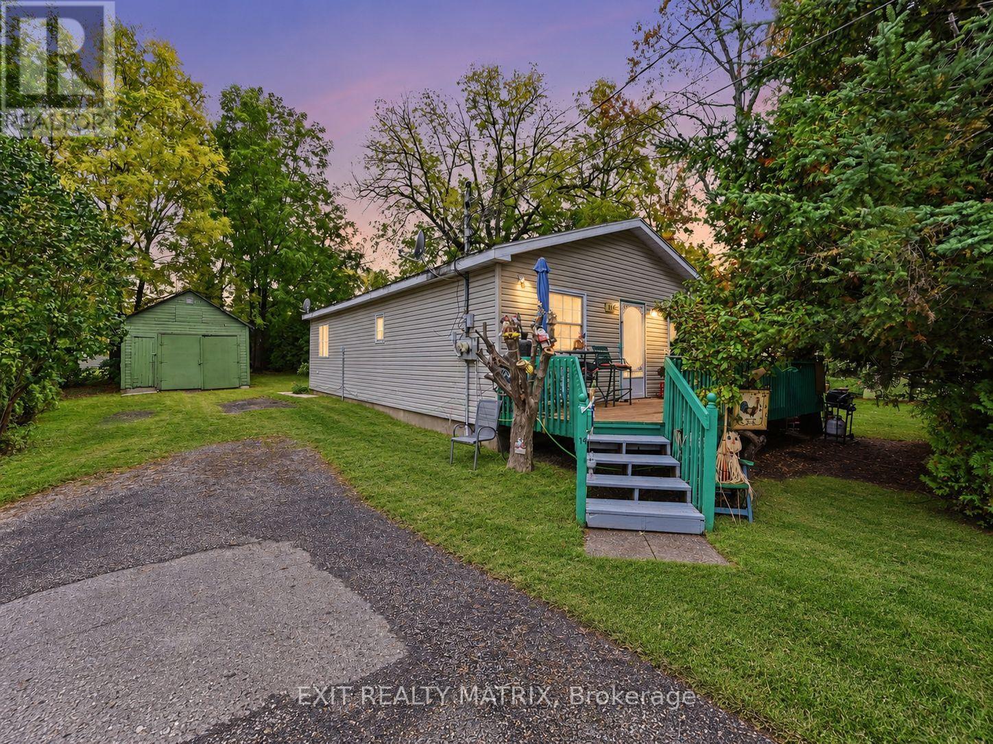 14 GIBSON LANE Property Photo 1