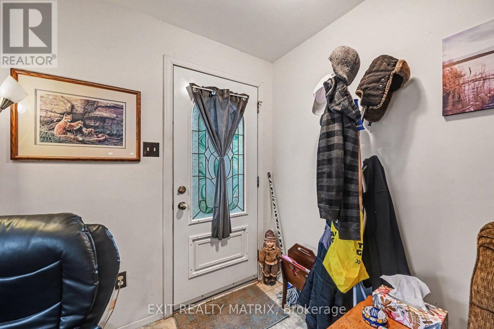 14 Gibson Lane Property Photo 4
