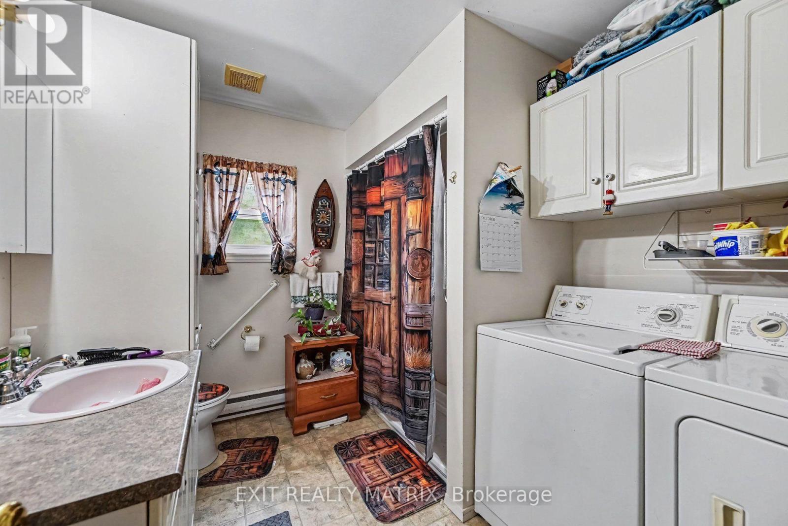 14 Gibson Lane Property Photo 16