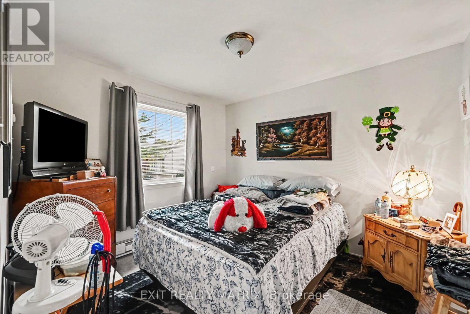 14 Gibson Lane Property Photo 18