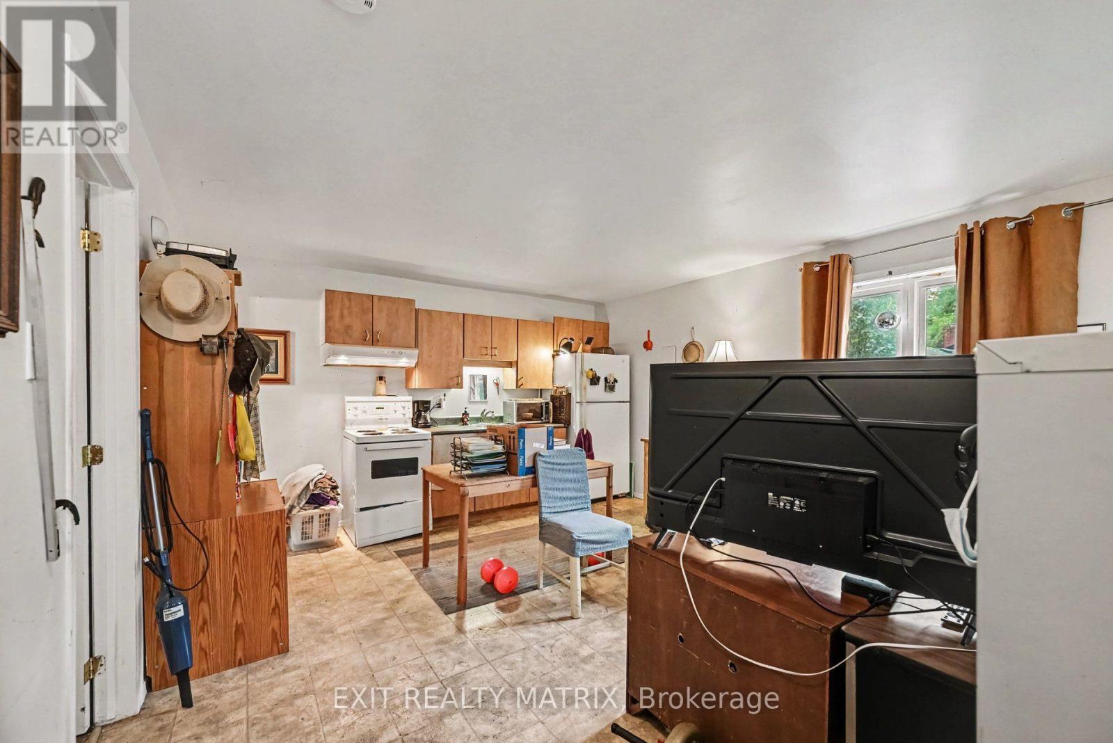 14 Gibson Lane Property Photo 22