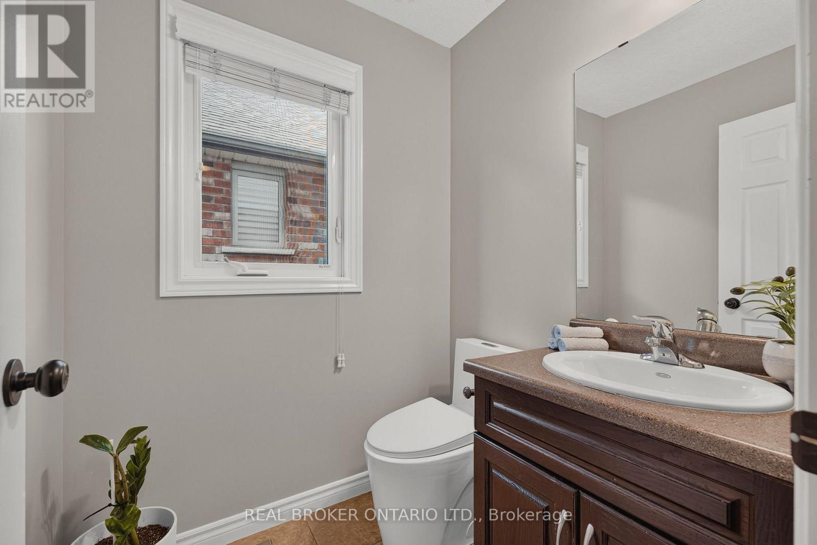 38 Roberta Street Property Photo 17