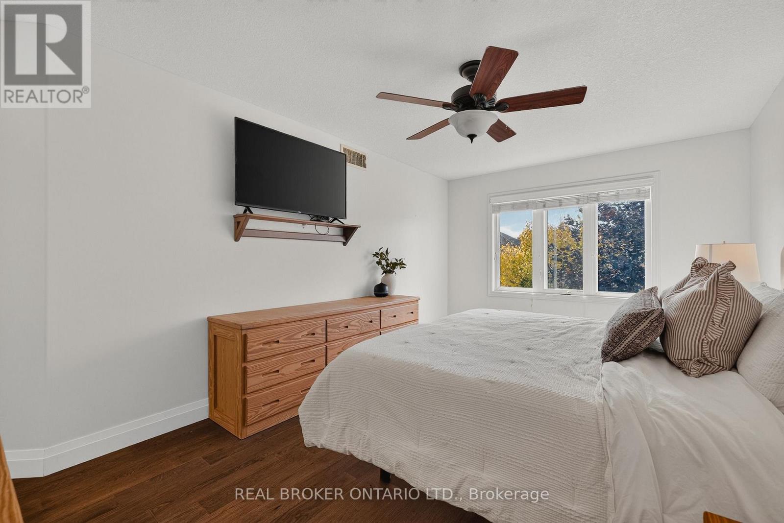 38 Roberta Street Property Photo 25