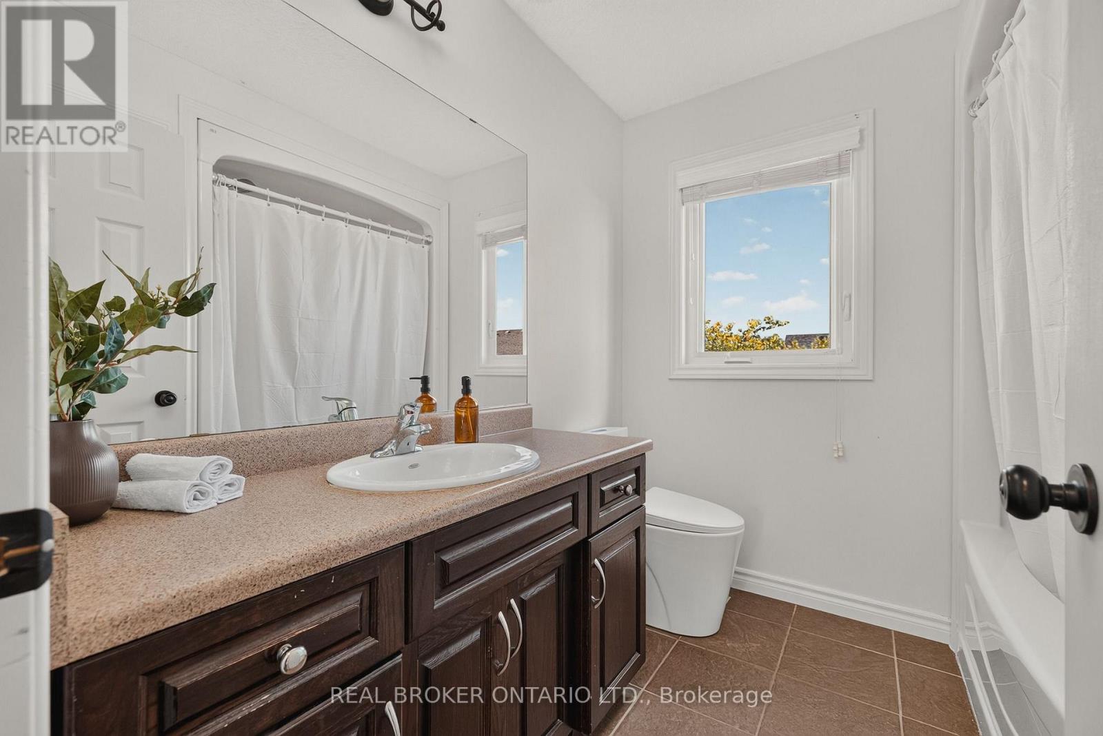 38 Roberta Street Property Photo 37