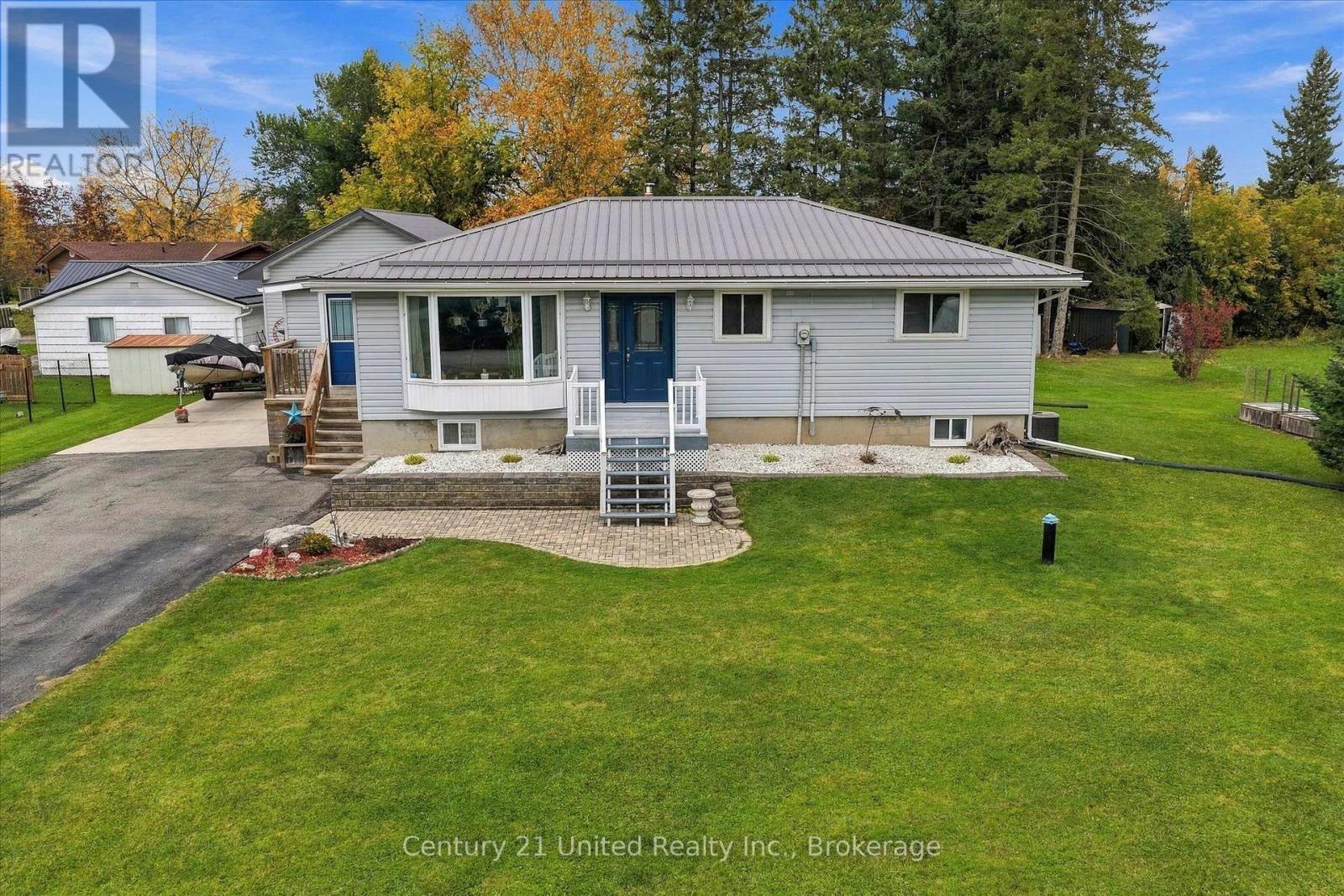 5 Emily Court Property Photo 2
