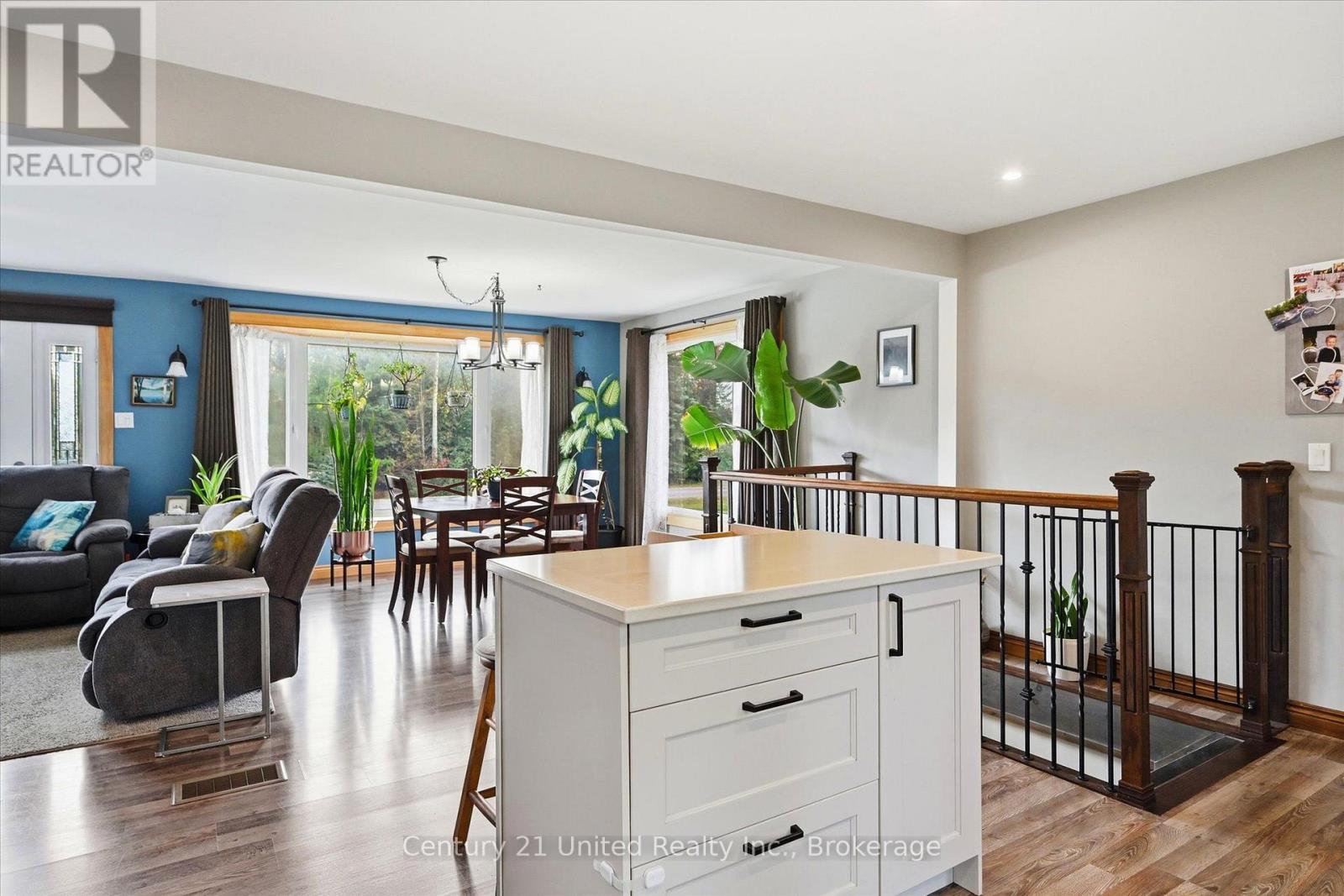5 Emily Court Property Photo 7