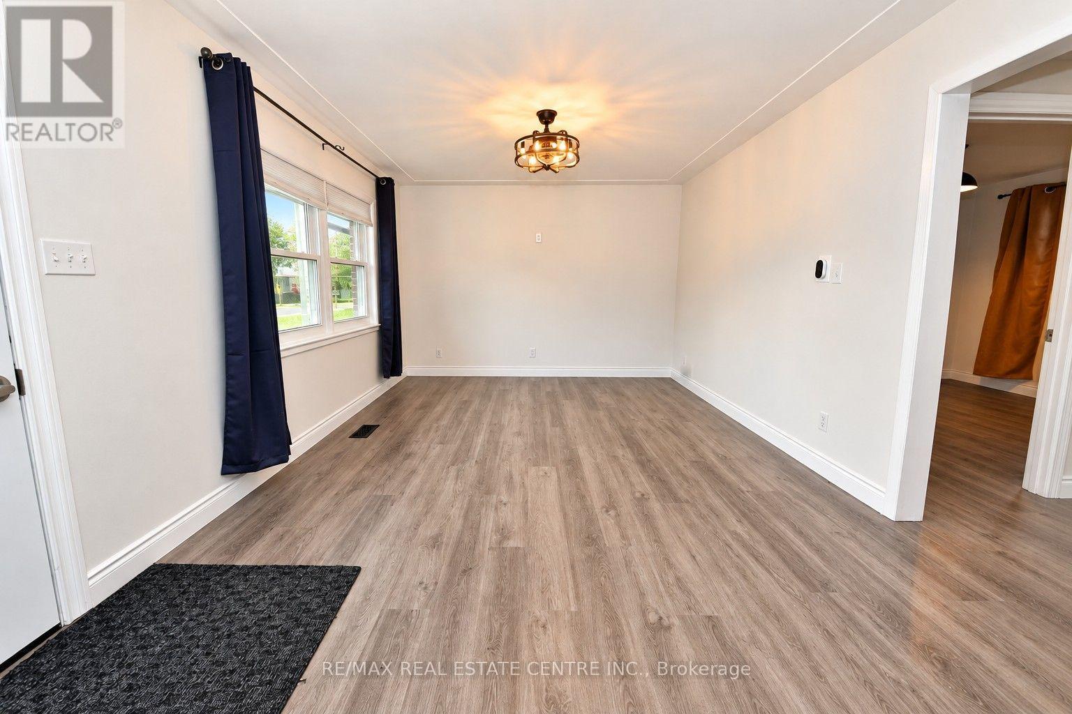 242 Chestnut Street S Property Photo 5