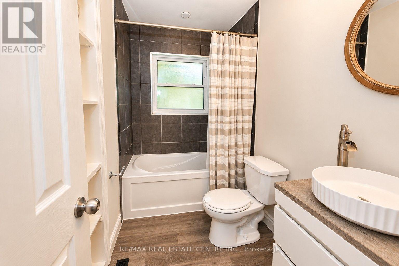242 Chestnut Street S Property Photo 7