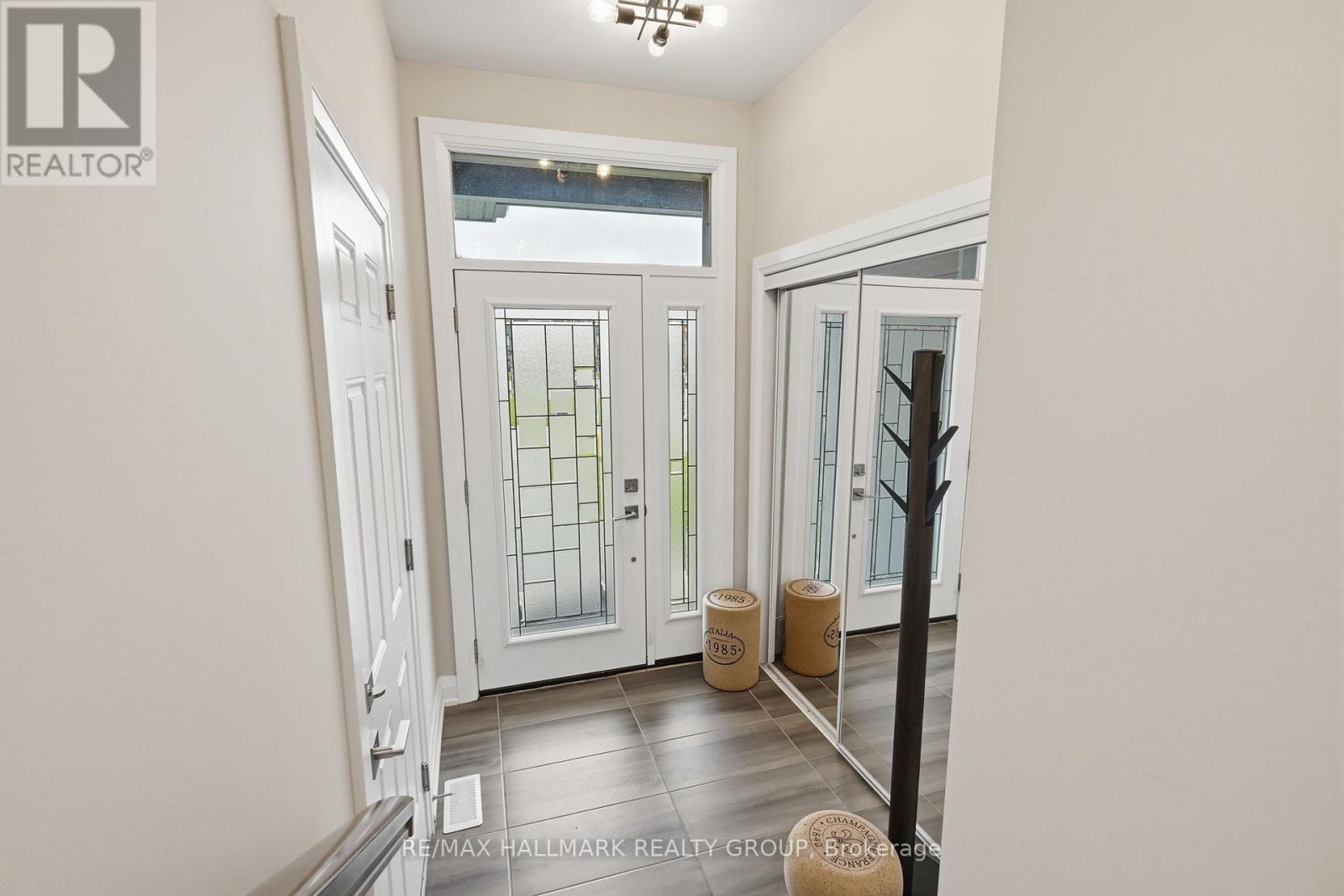210 Argile Street Property Photo 4