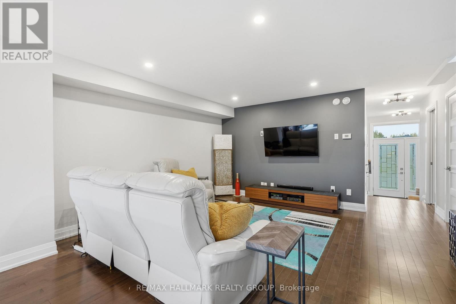 210 Argile Street Property Photo 8