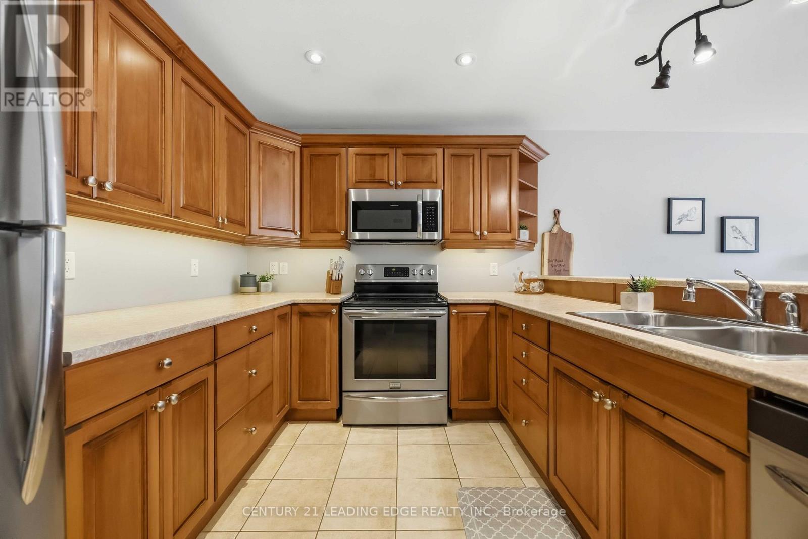 12 Ward Drive Property Photo 21