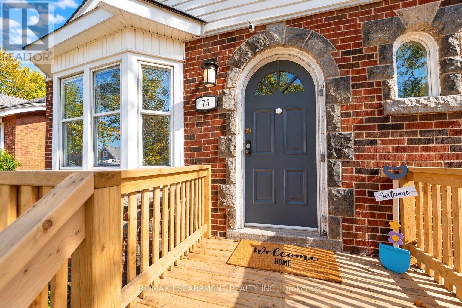 75 Barons Avenue Property Photo 4