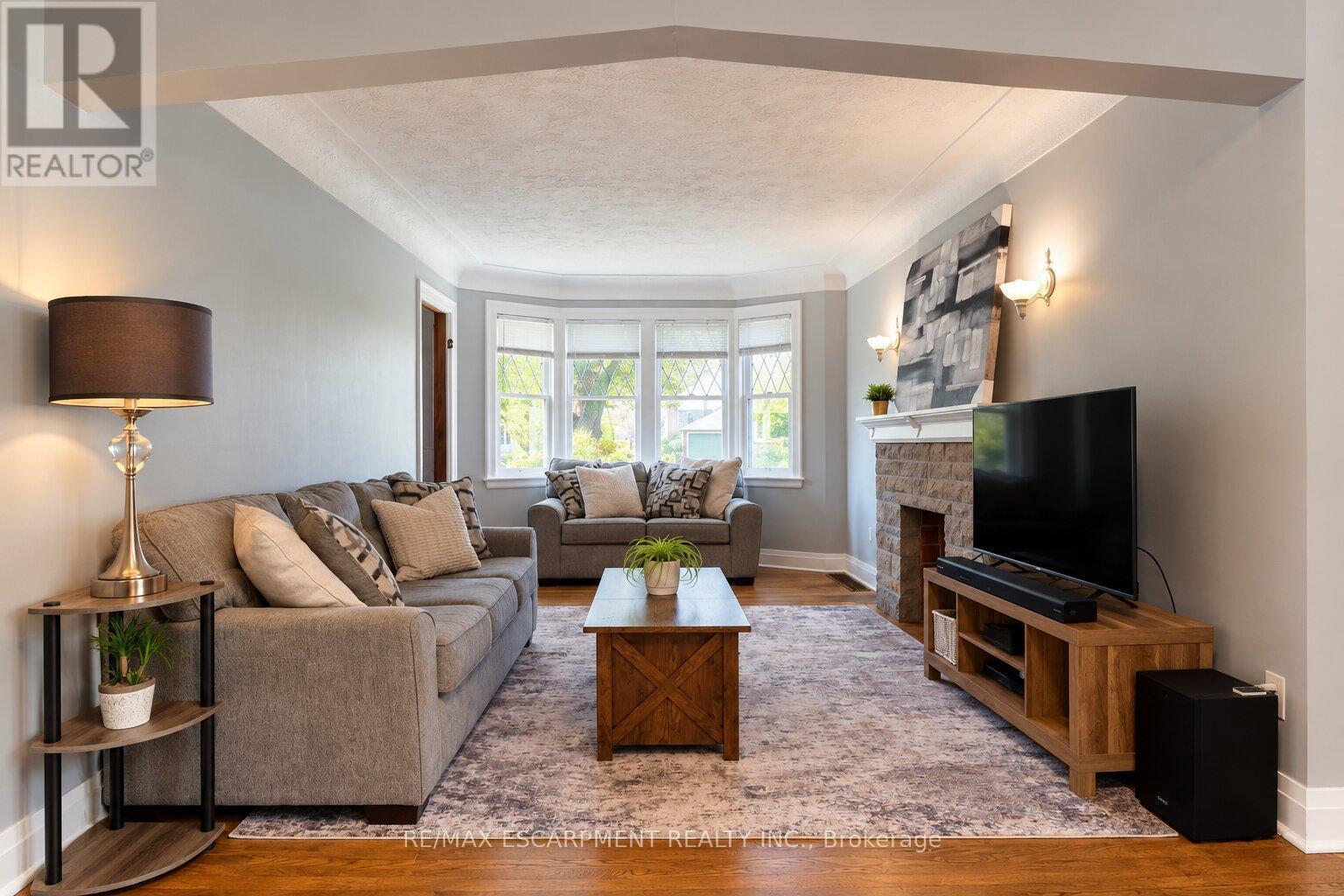 75 Barons Avenue Property Photo 8