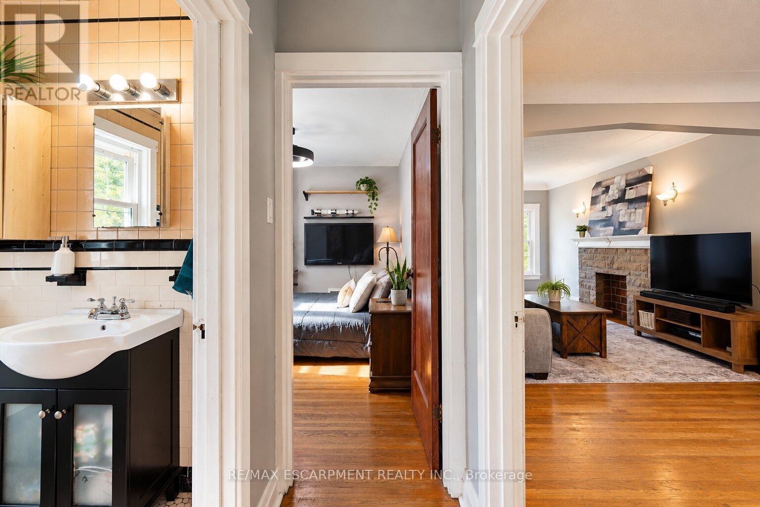 75 Barons Avenue Property Photo 19