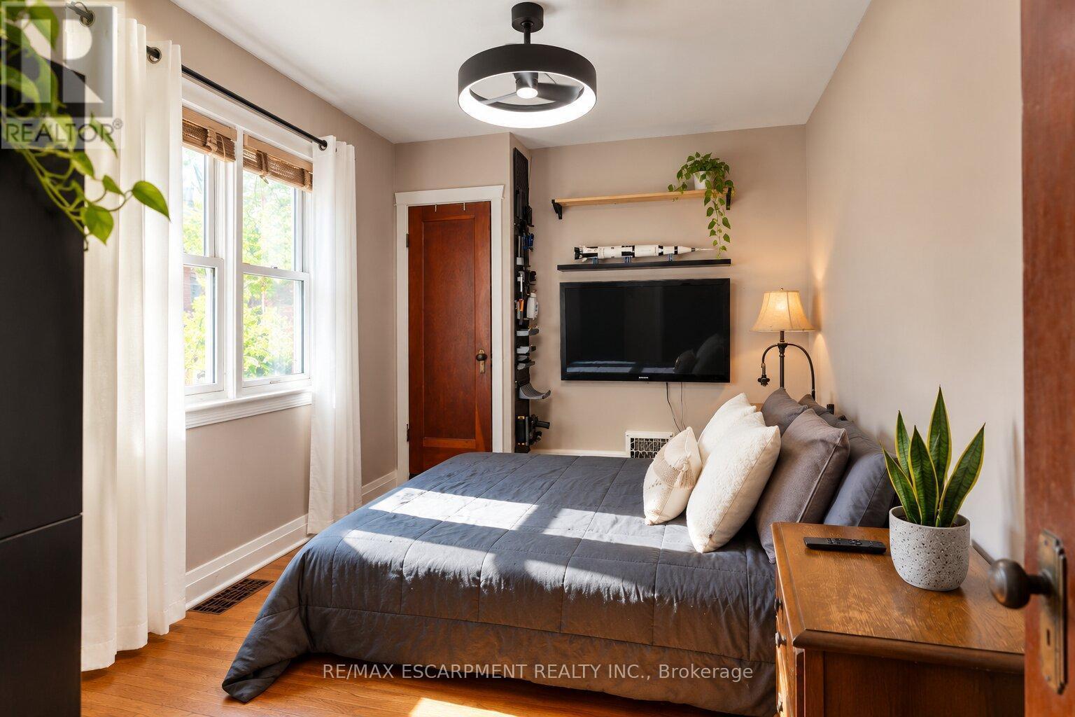 75 Barons Avenue Property Photo 23