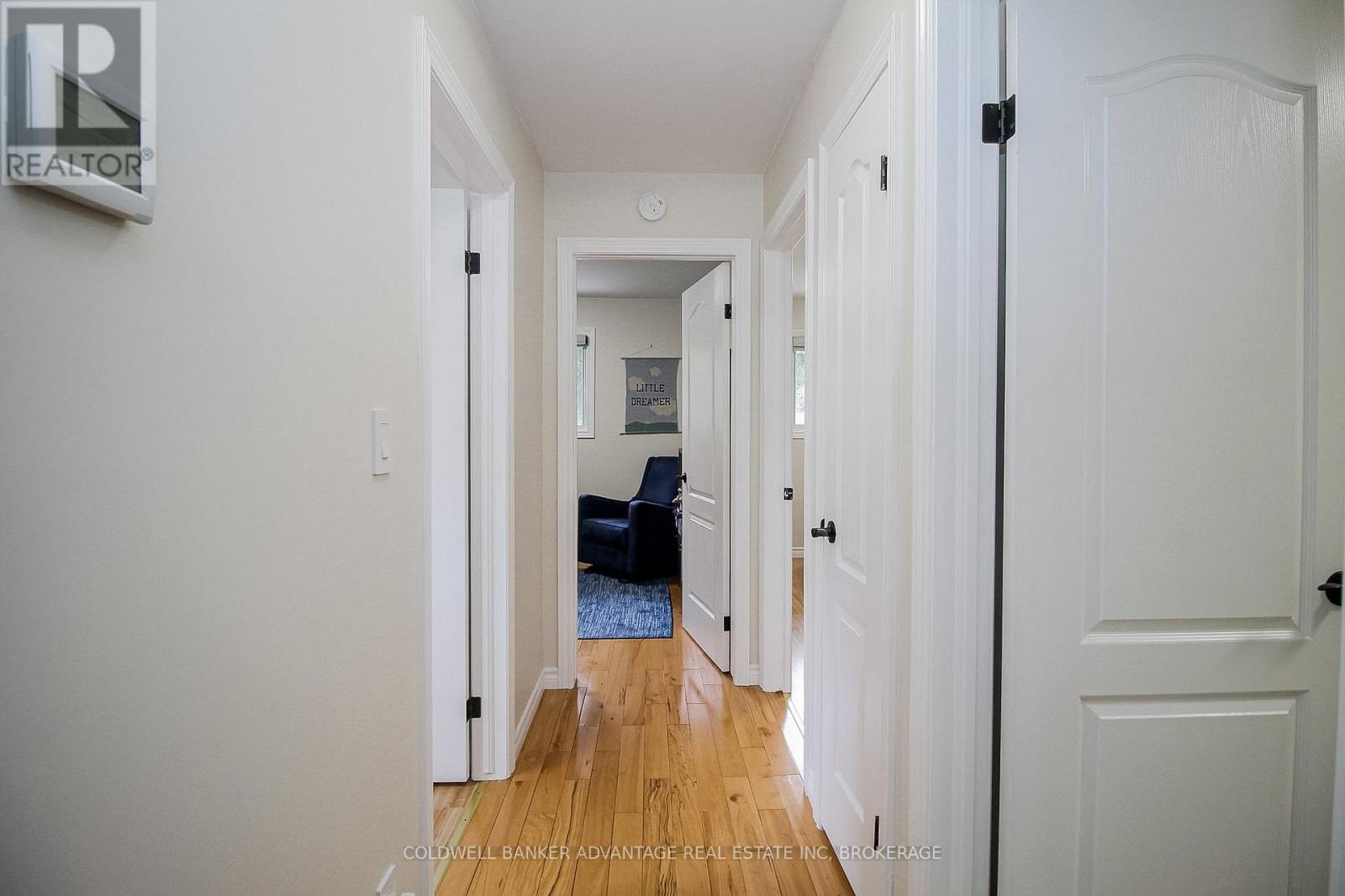 11 Fallingbrook Drive Property Photo 16