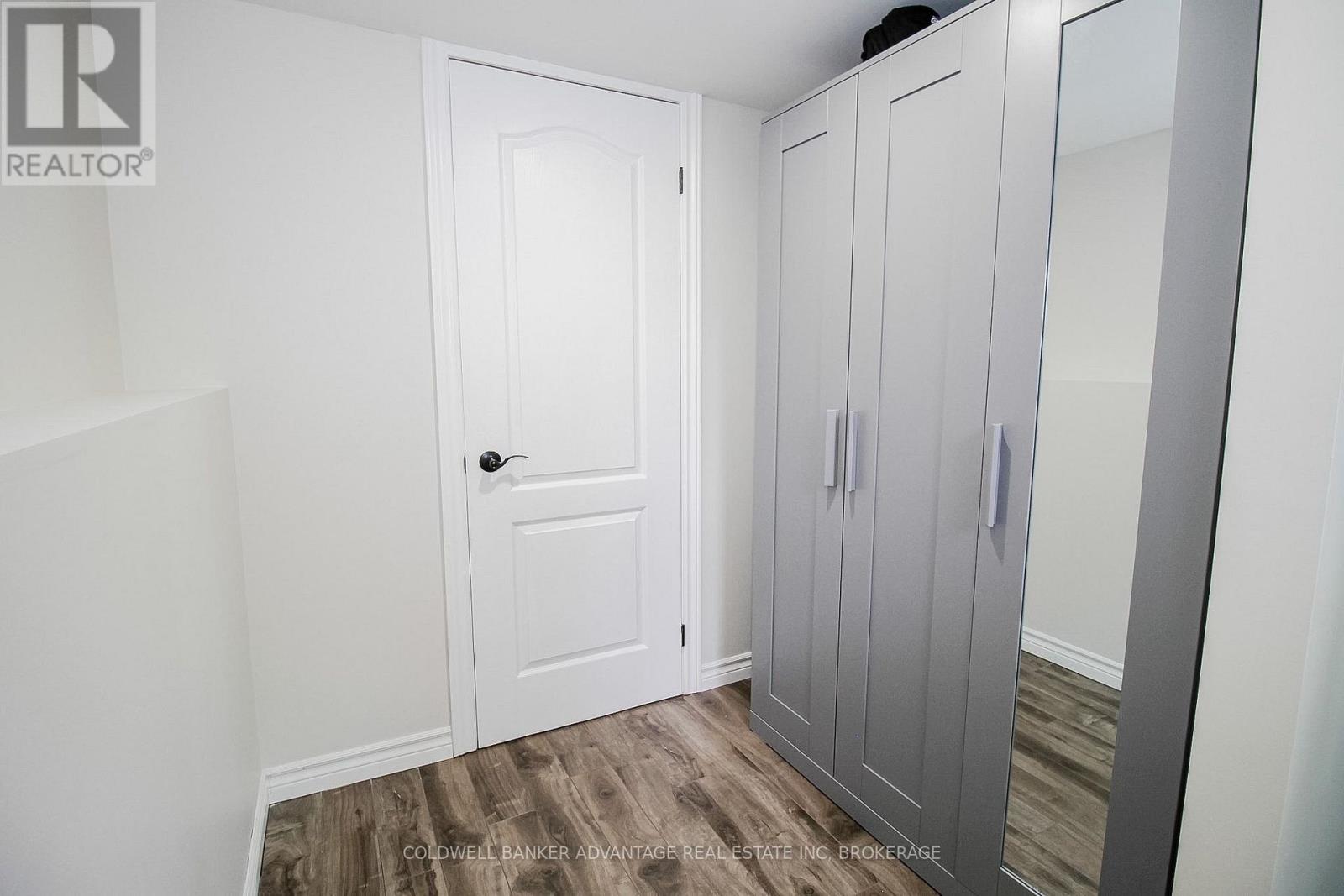 11 Fallingbrook Drive Property Photo 28