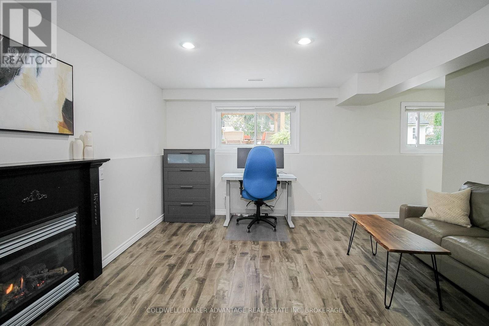 11 Fallingbrook Drive Property Photo 31