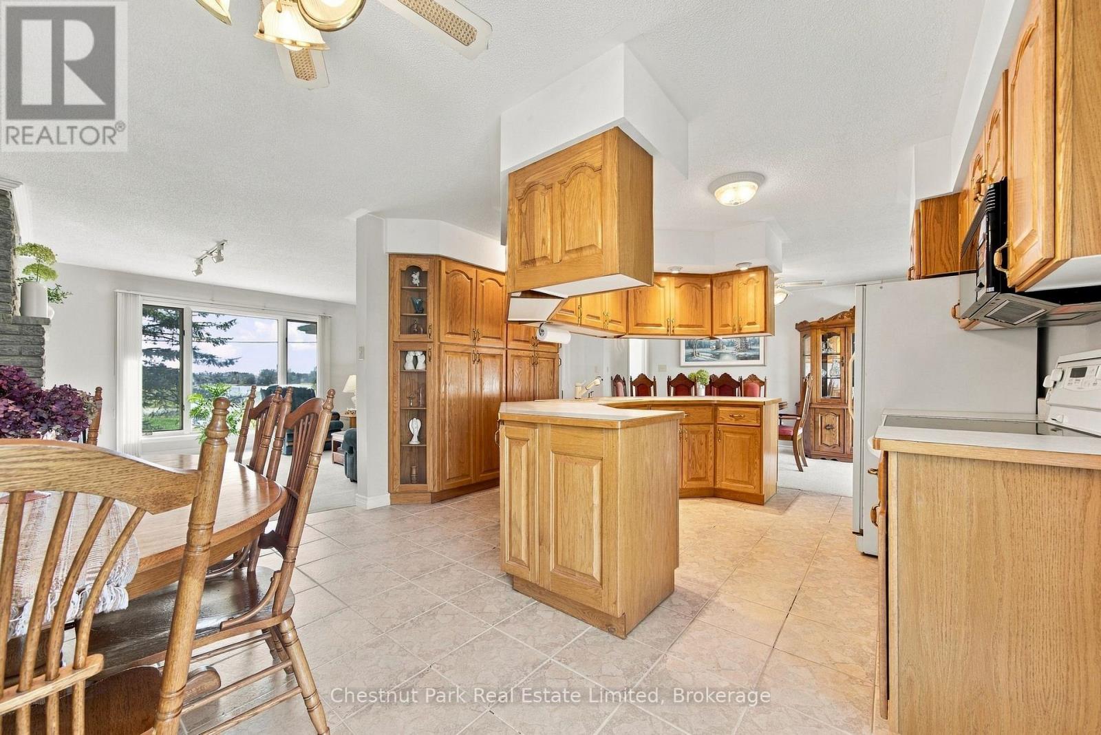 2643 County Rd 13 Property Photo 19