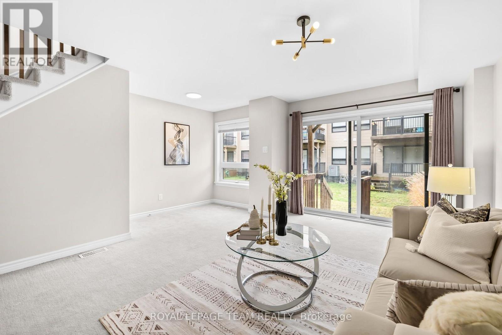 422 Tralee Road Property Photo 4