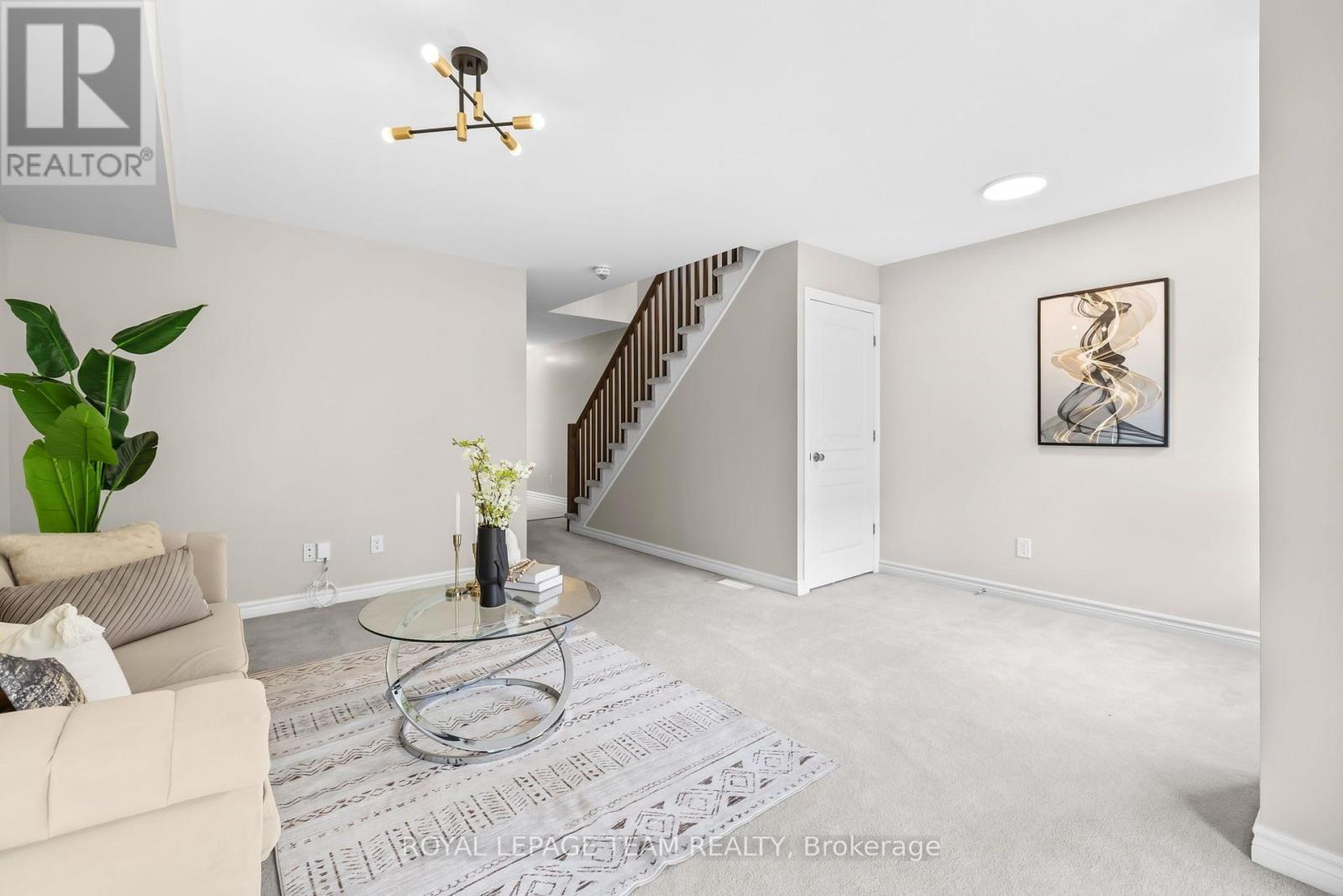 422 Tralee Road Property Photo 7