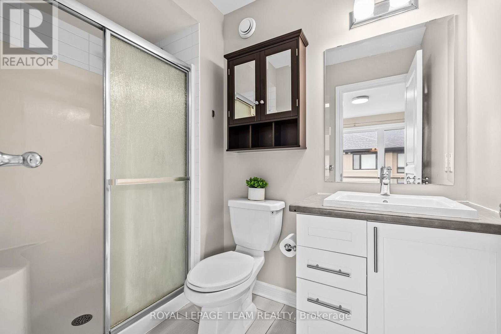 422 Tralee Road Property Photo 25
