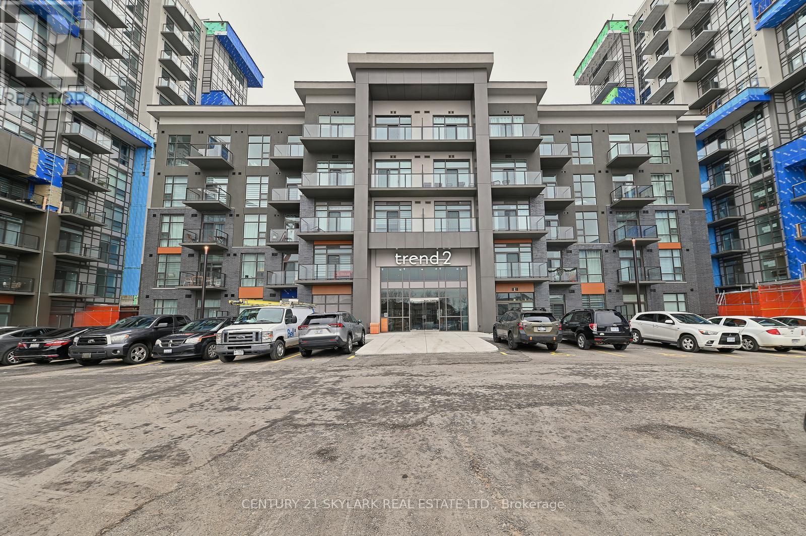 401 - 460 Dundas Street E Property Photo 2